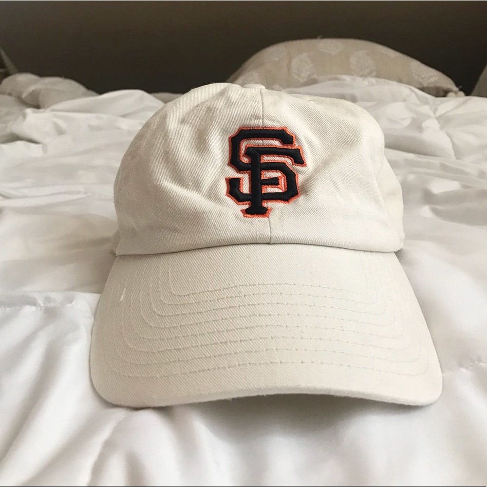 Cream SF Giants hat